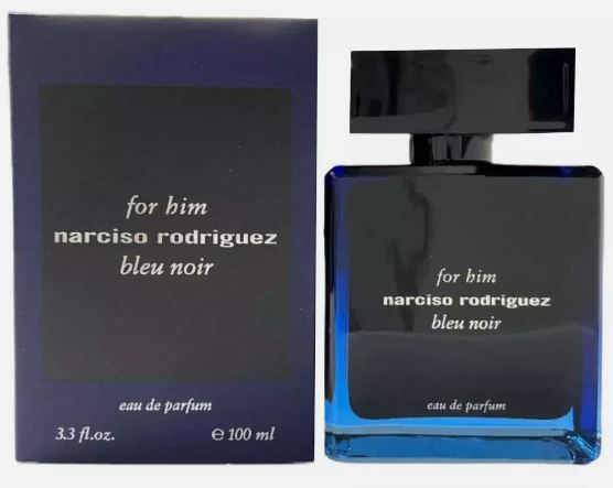 The Woody Floral Musk scent Narciso Rodriguez for Him Bleu Noir Parfum is designed for males. This scent is brand-new. The Bleu Noir Parfum by Narciso Rodriguez for Him was introduced in 2022. Sonia Constant is the nose behind this scent. Tonka bean, Sandalwood, Leather, Vetiver, and Atlas Cedar are the base notes; top notes are Cardamom, Cypress, Bergamot, and Mandarin Orange; middle notes are Iris, Musk, and Suede.